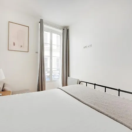 La De Chatelet Paris